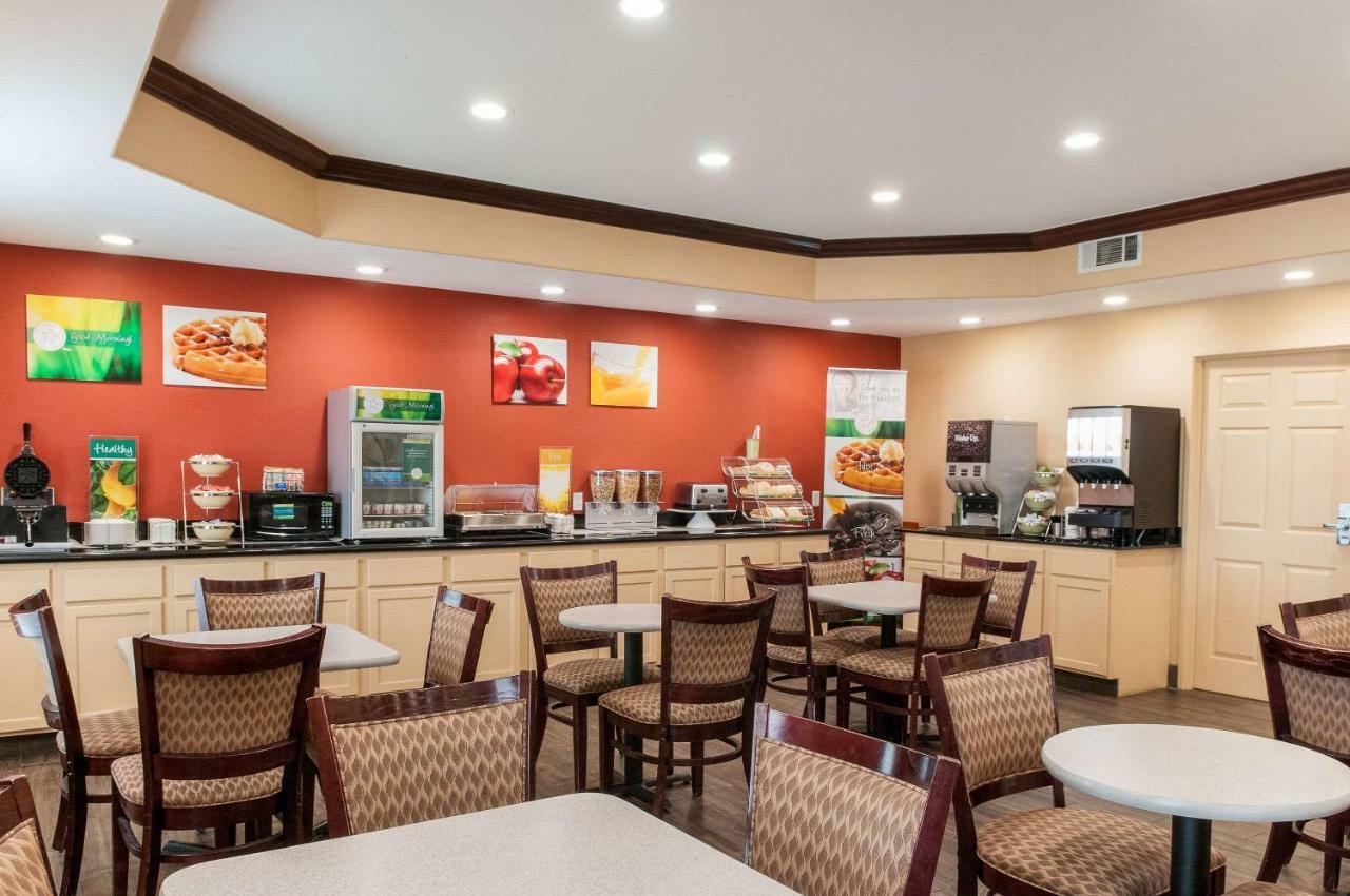 Quality Inn & Suites Гоума Екстер'єр фото