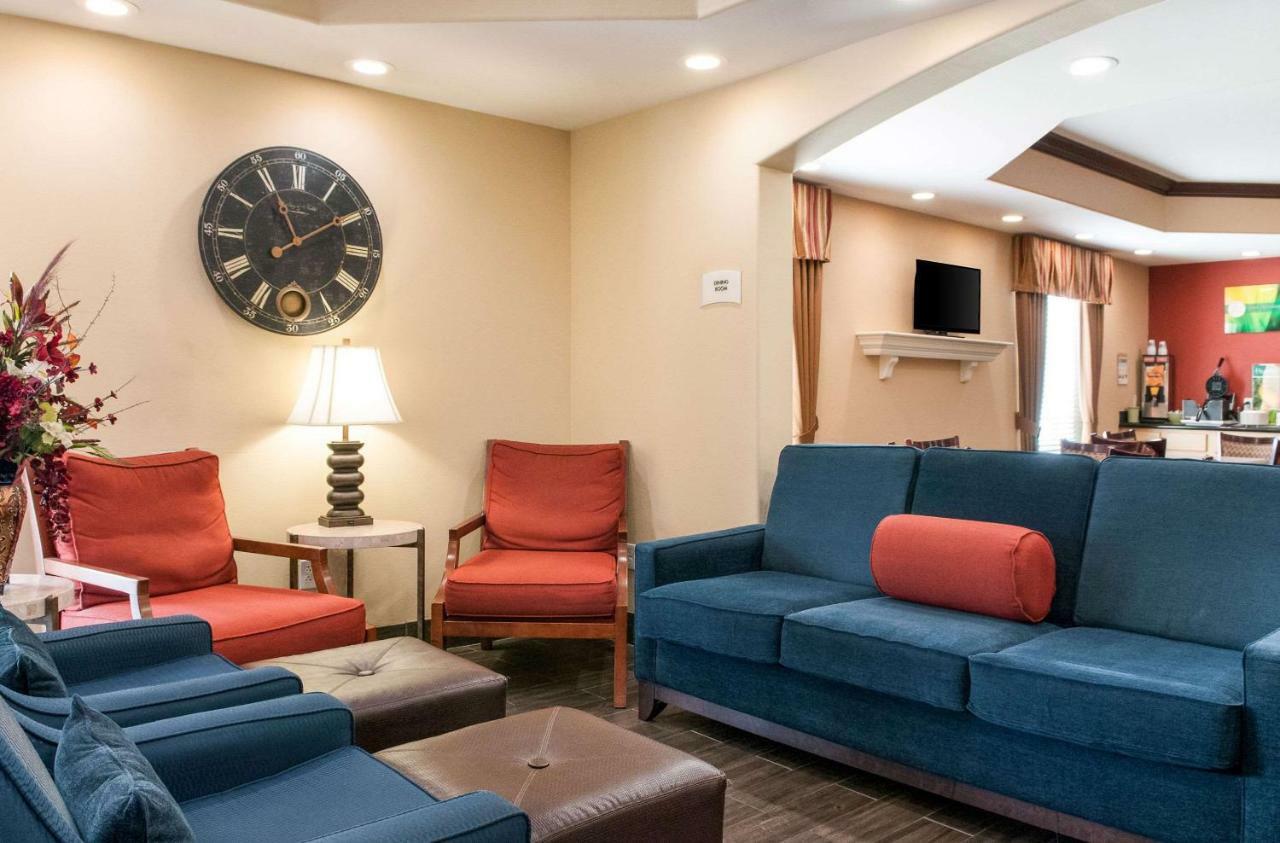 Quality Inn & Suites Гоума Екстер'єр фото